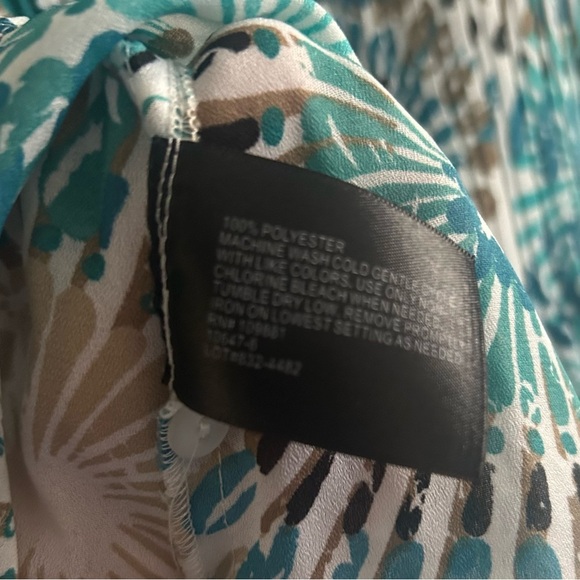 East 5th Teal & Brown Accordian Pleated Button Down Top w/ Capped Sleeves, Small - Picture 6 of 6